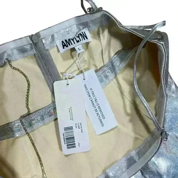 Amy Lynn mini dress with cut-out in iridescent silver Size Large - Picture 9 of 9